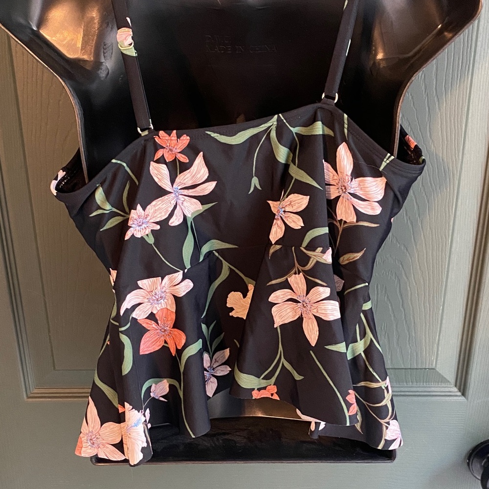 Shade & Shore Black Floral V-Neck Tankini Top with Pink Flowers - Picture 4 of 5